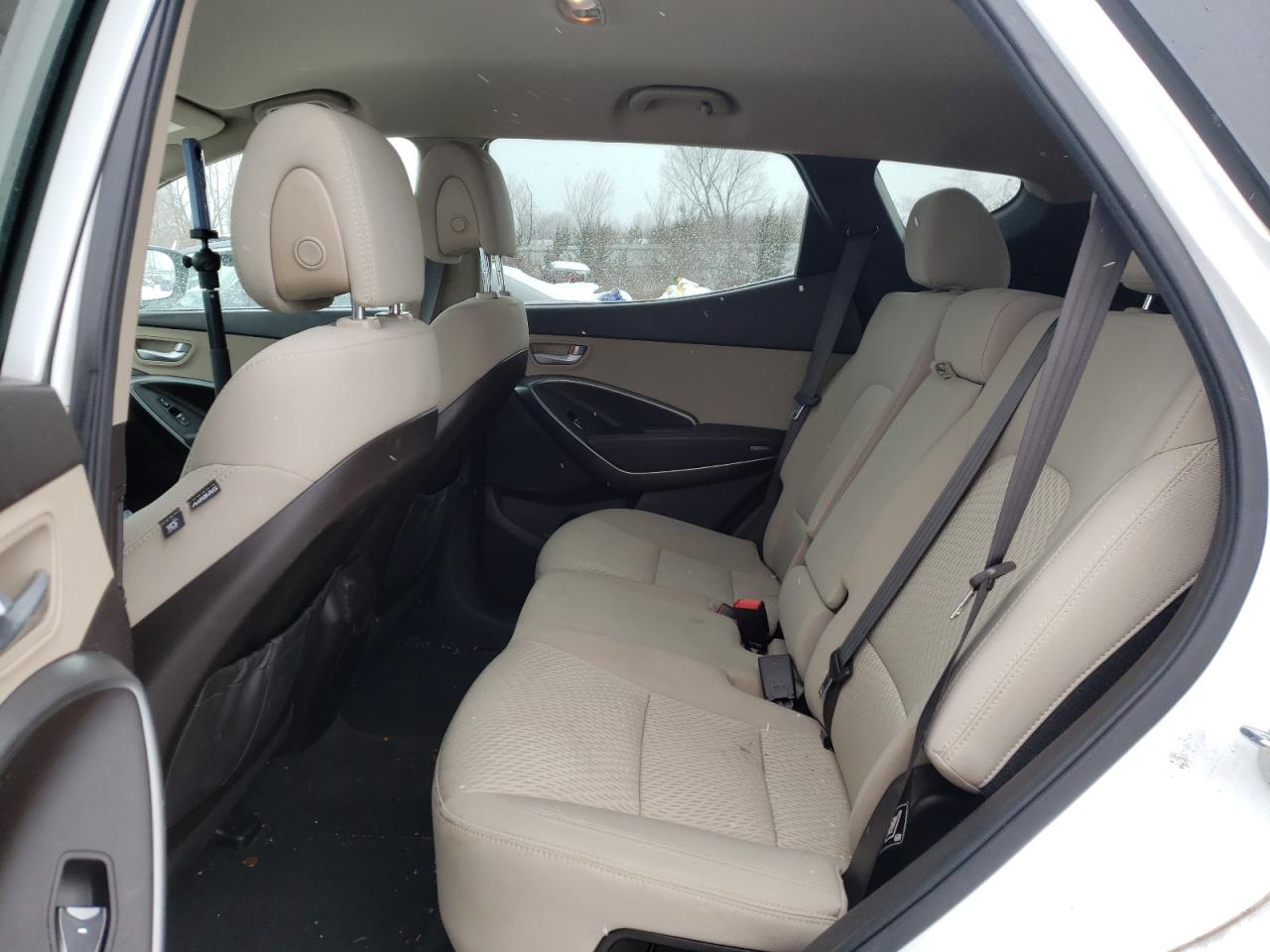 Photo 6 from auction – 2017 HYUNDAI SANTA FE S with VIN 5NMZU3LB0HH000442