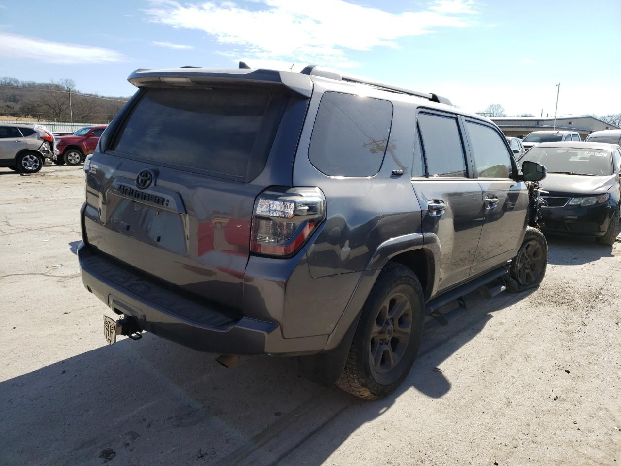 Photo 4 from auction – 2020 TOYOTA 4RUNNER SR with VIN JTEBU5JRXL5793253