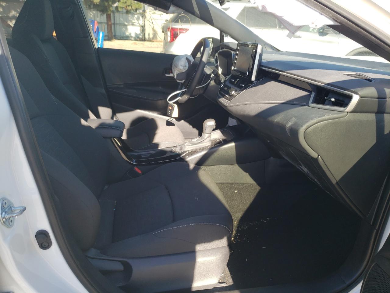 Photo 5 from auction – 2021 TOYOTA COROLLA SE with VIN JTND4MBE4M3112984