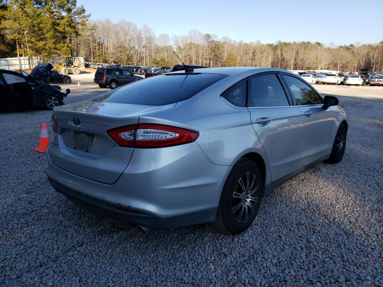Photo 4 from auction – 2013 FORD FUSION S with VIN 3FA6P0G73DR375529