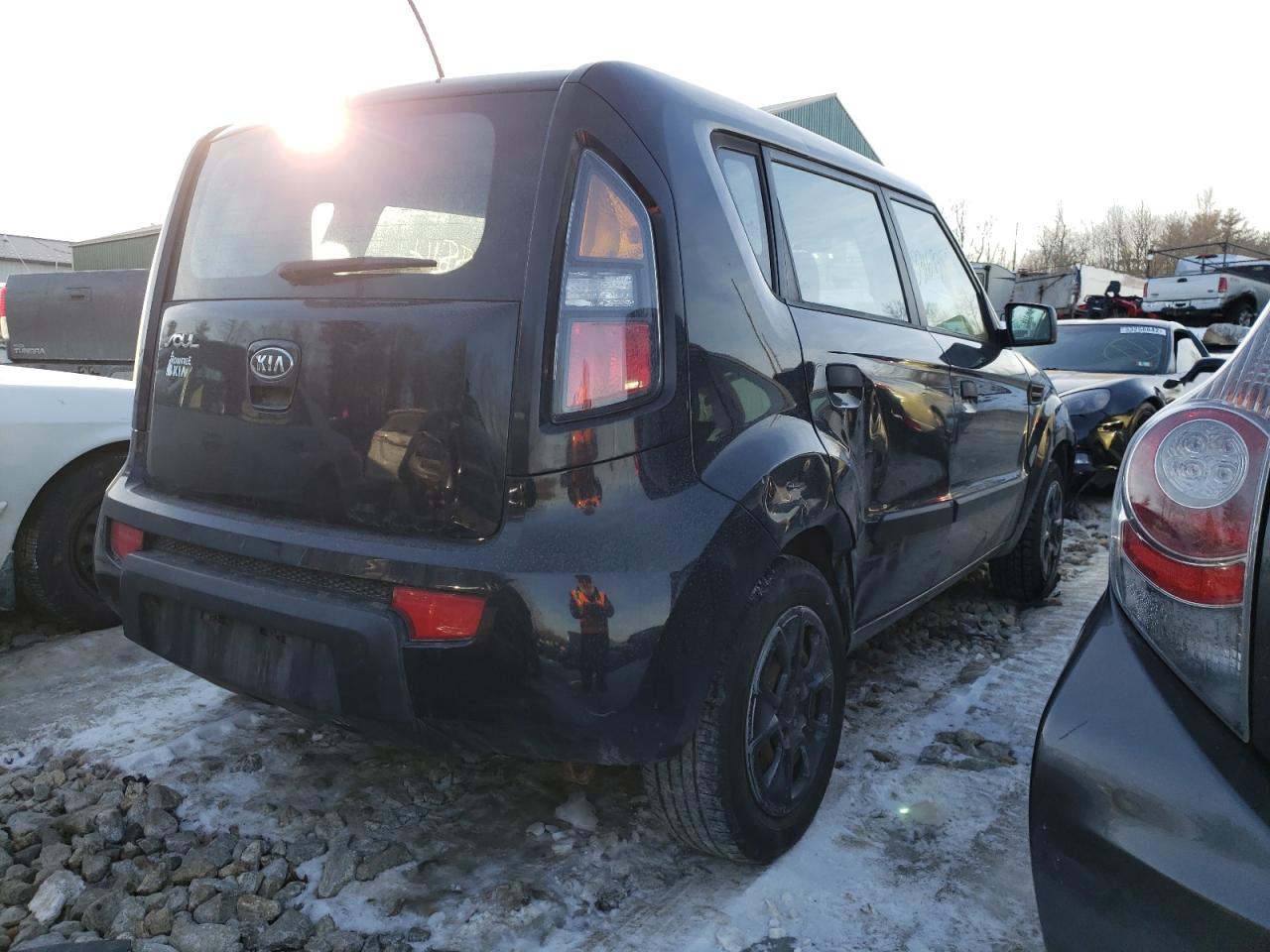 Photo 4 from auction – 2010 KIA SOUL with VIN KNDJT2A12A7195090