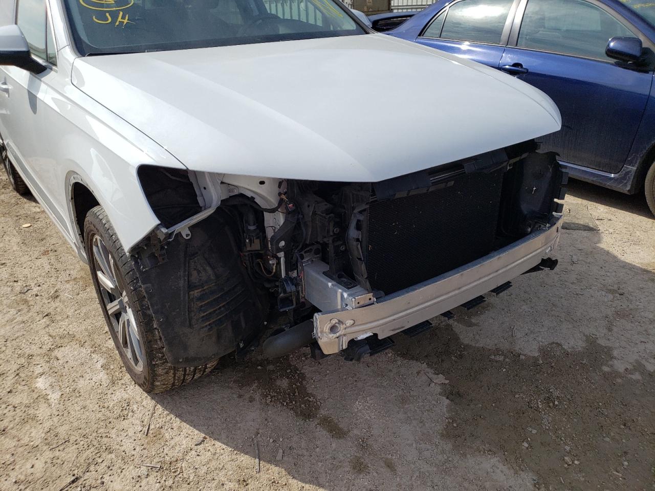Photo 9 from auction – 2019 AUDI Q7 PREMIUM with VIN WA1LHAF74KD030060