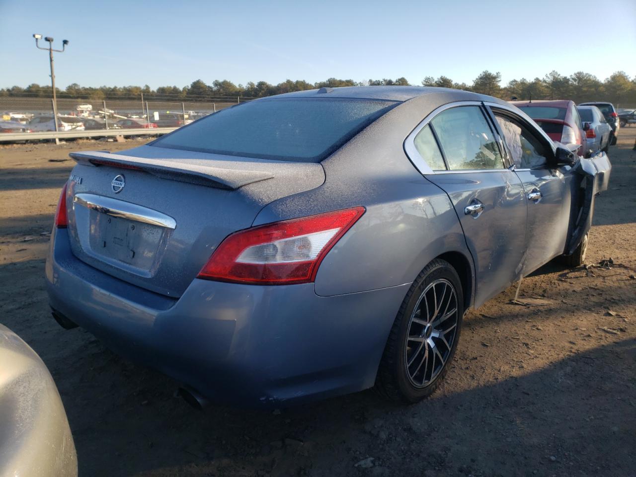 Photo 4 from auction – 2010 NISSAN MAXIMA S with VIN 1N4AA5AP6AC853597
