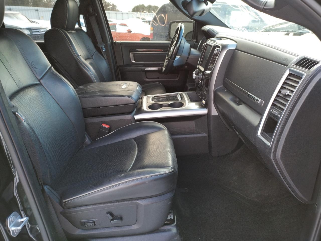Foto 5 de la subasta – 2016 RAM 1500 LONGH con VIN 1C6RR7WT0GS232708