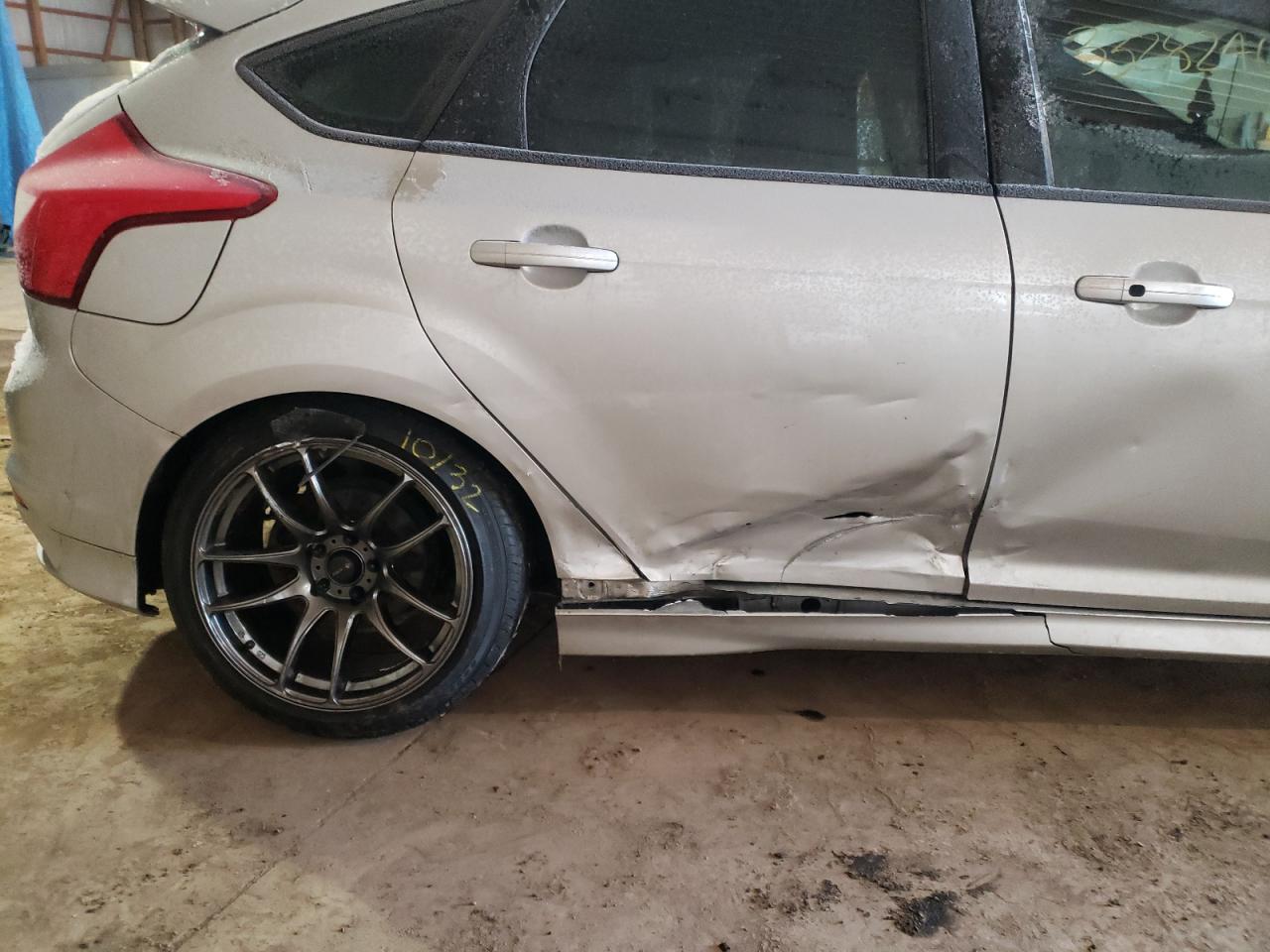 Photo 9 from auction – 2013 FORD FOCUS ST with VIN 1FADP3L99DL150708