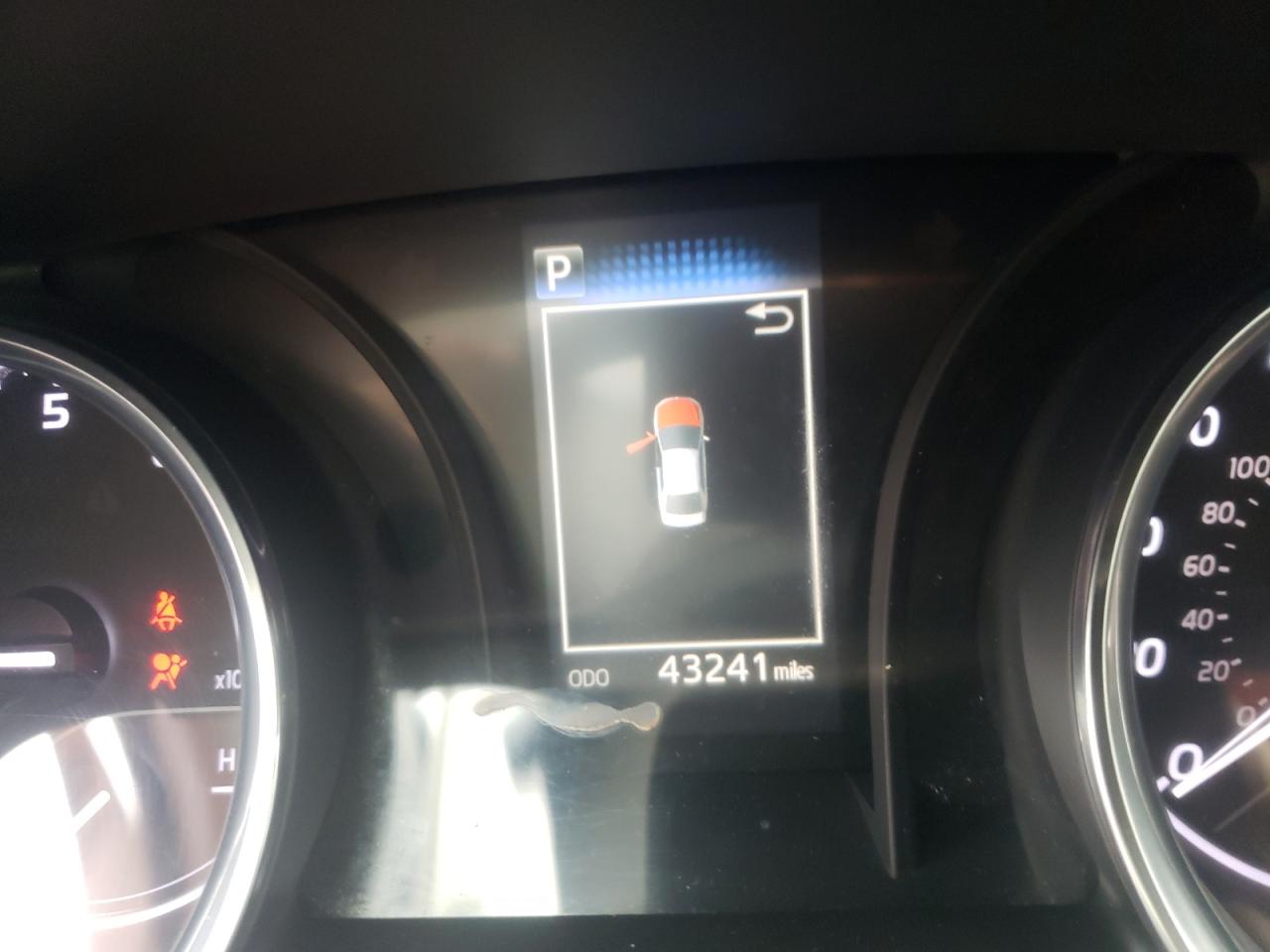 Photo 8 from auction – 2019 TOYOTA CAMRY with VIN 4T1B11HK2KU729965