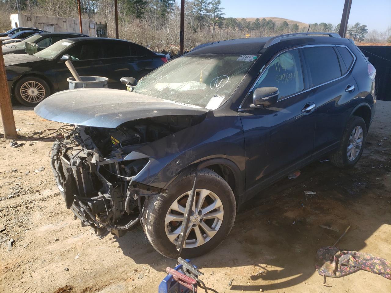 Photo 2 from auction – 2015 NISSAN ROGUE S with VIN KNMAT2MT4FP564214