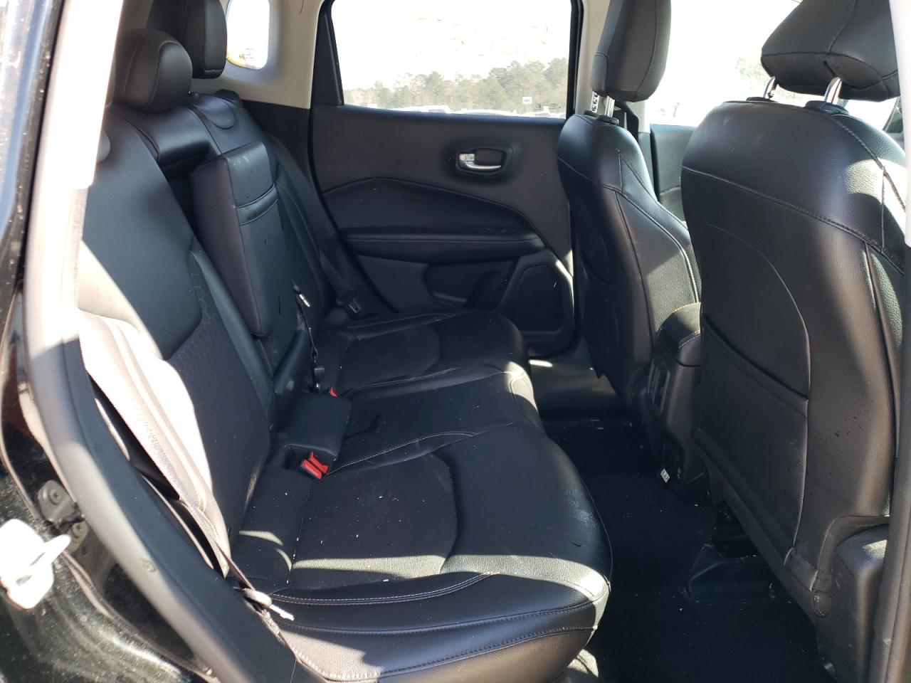 Photo 6 from auction – 2018 JEEP COMPASS LA with VIN 3C4NJDBB5JT168262