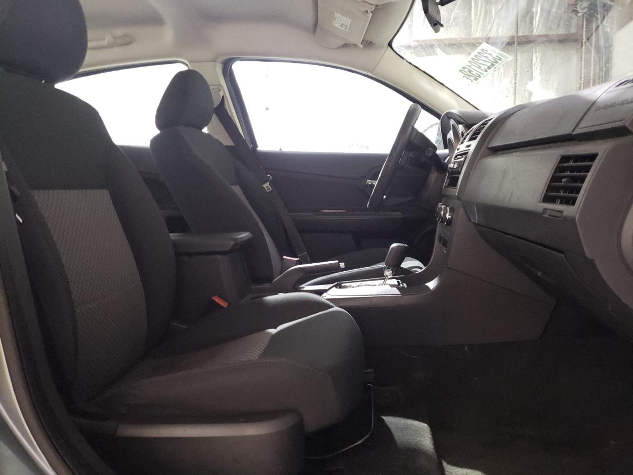 Photo 5 from auction – 2009 DODGE AVENGER SE with VIN 1B3LC46B69N552723