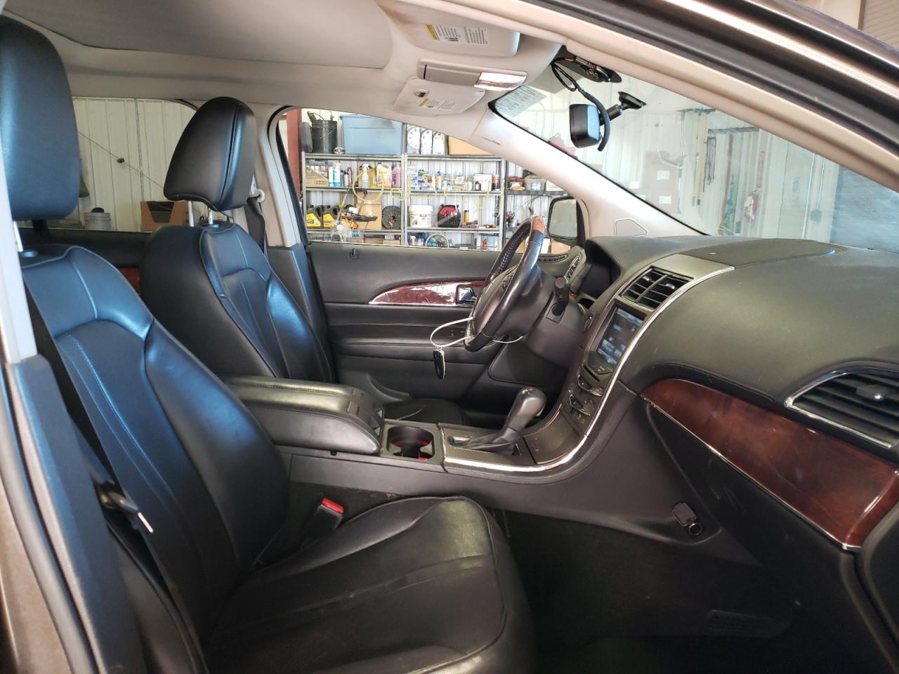 Photo 5 from auction – 2011 LINCOLN MKX with VIN 2LMDJ8JK2BBJ10773