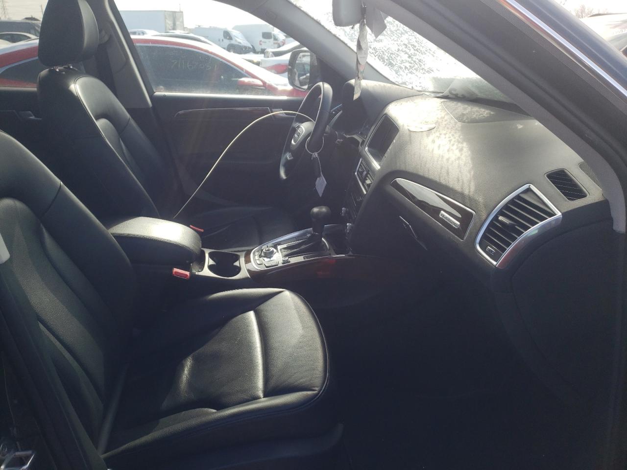 Photo 5 from auction – 2016 AUDI Q5 PREMIUM with VIN WA1C2AFP3GA151012
