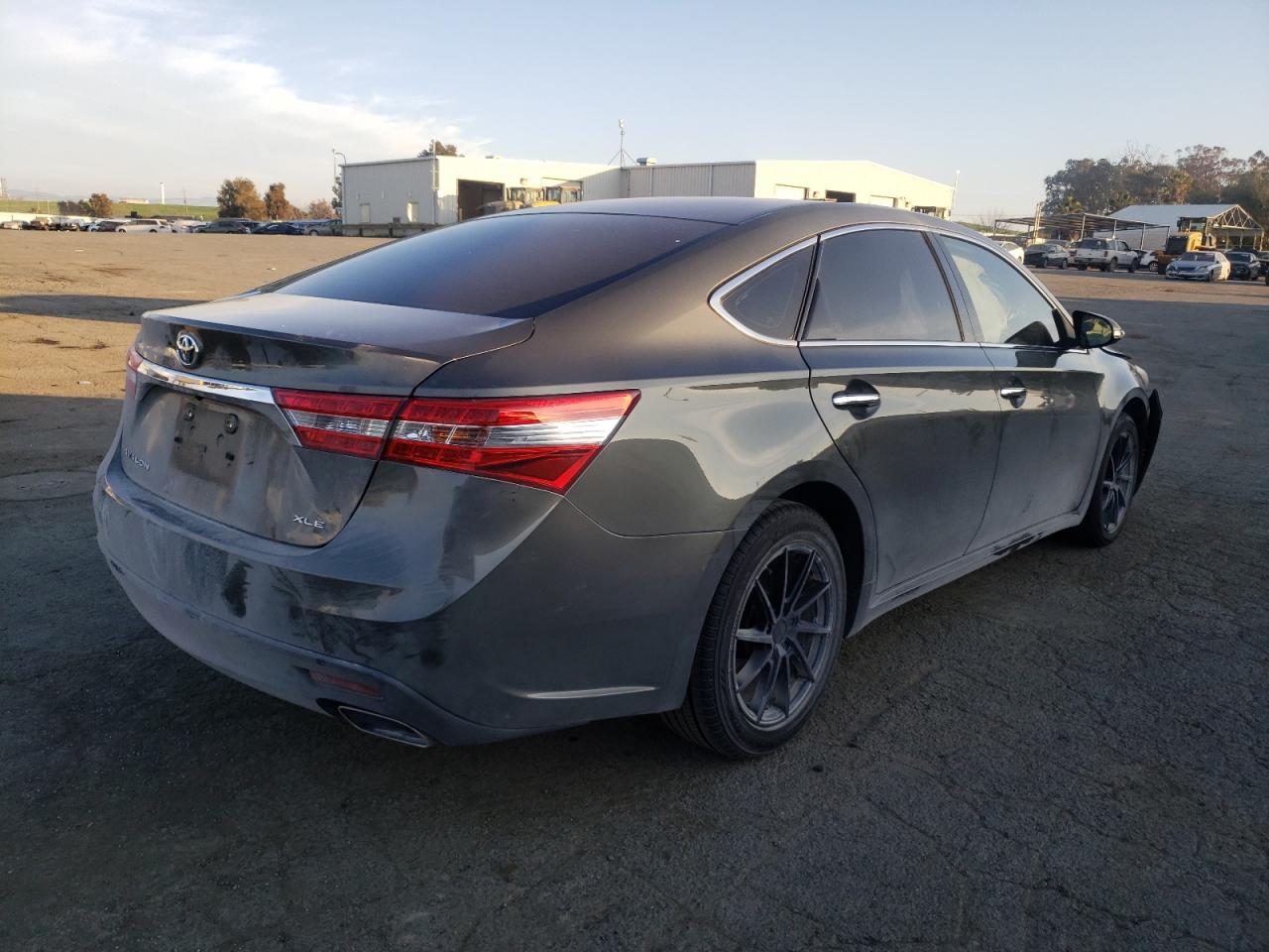 Photo 4 from auction – 2014 TOYOTA AVALON BAS with VIN 4T1BK1EBXEU108401
