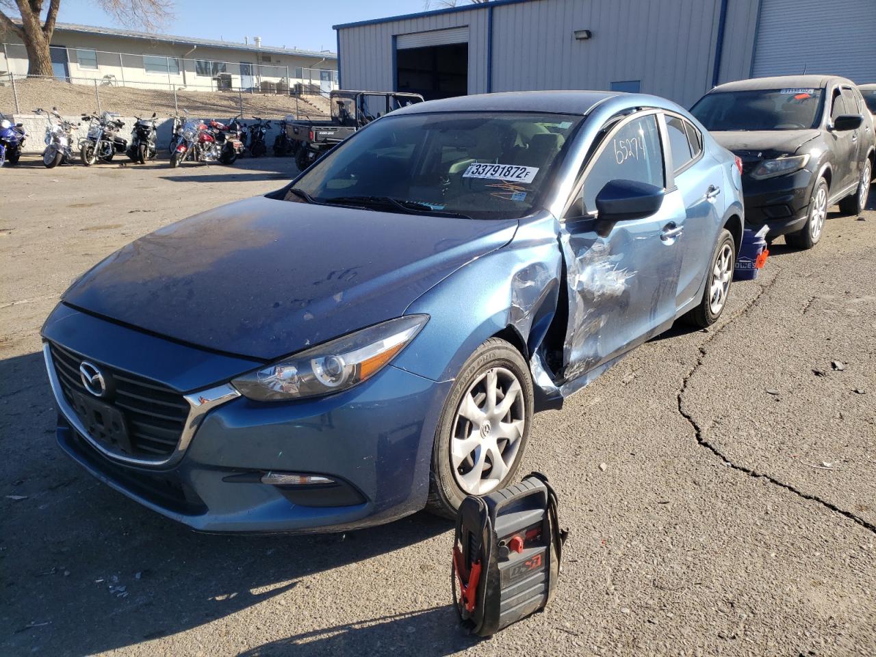 Photo 2 from auction – 2017 MAZDA 3 SPORT with VIN 3MZBN1U73HM136698