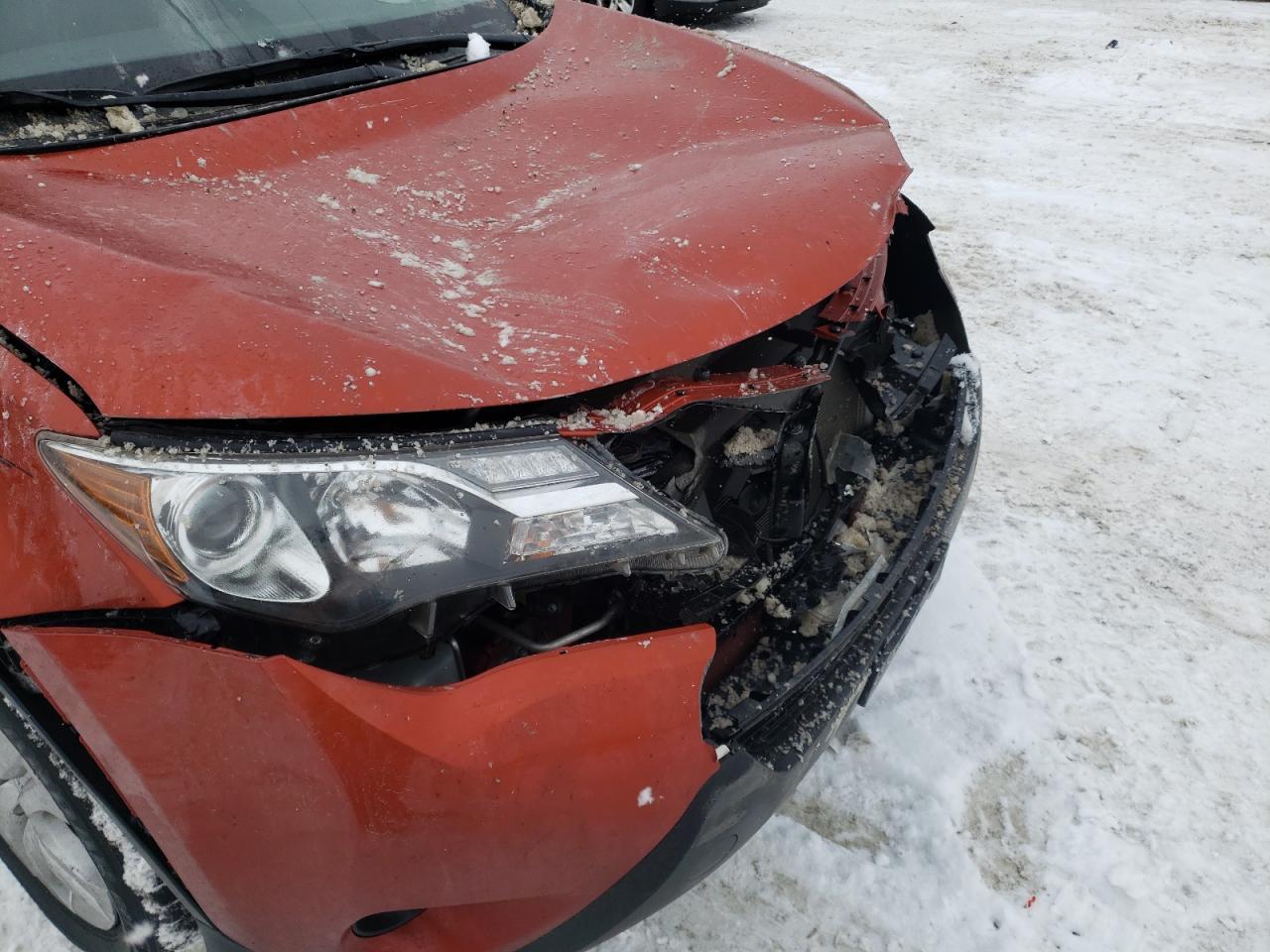 Photo 9 from auction – 2015 TOYOTA RAV 4 with VIN JTMBFREV7FJ033886