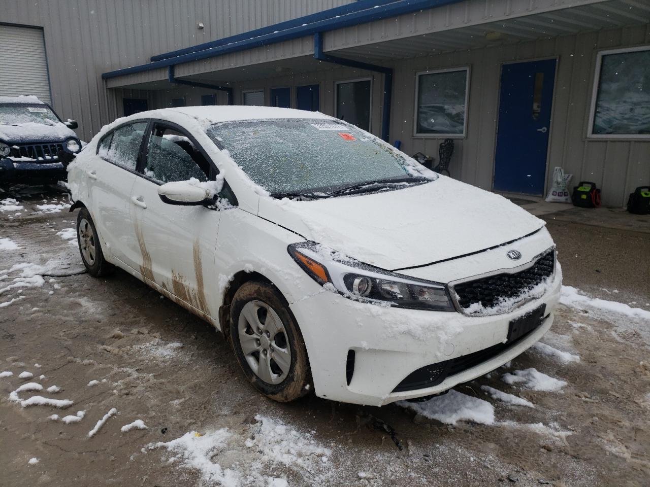 KIA FORTE 2017 with VIN 3KPFK4A76HE086442 - Photo from auction