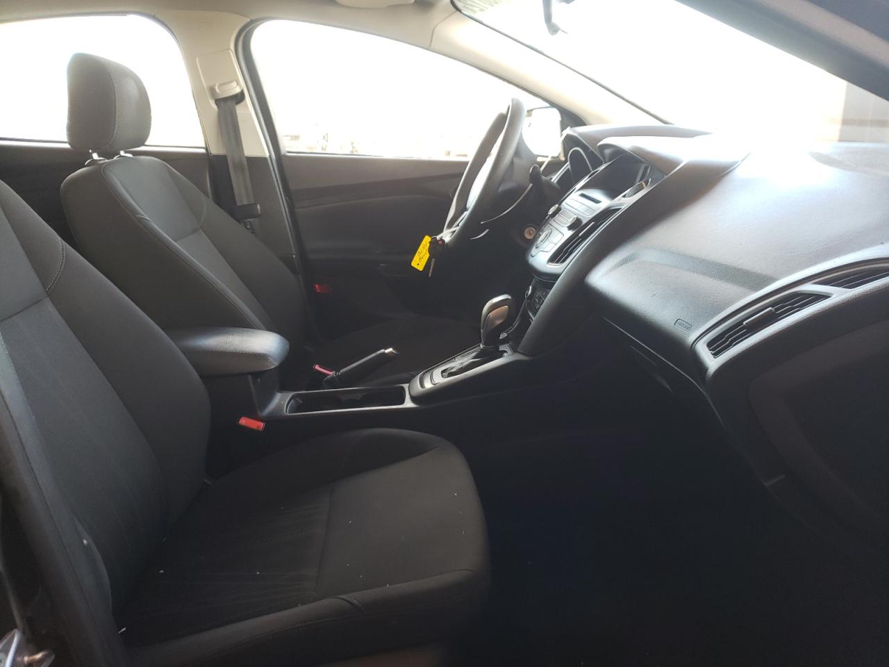 Photo 5 from auction – 2015 FORD FOCUS SE with VIN 1FADP3F28FL249795