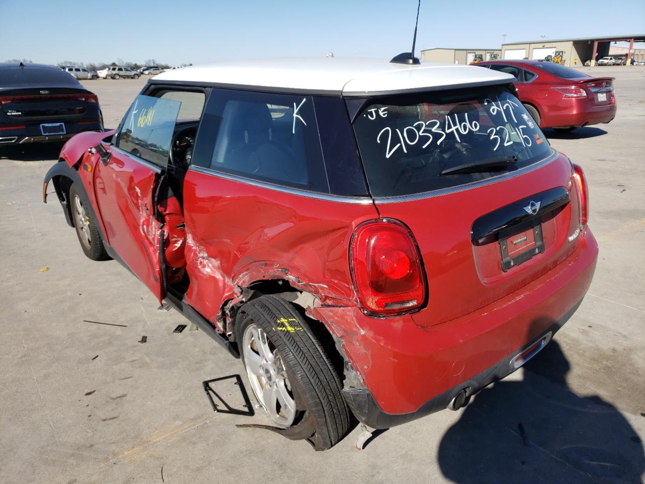 Photo 3 from auction – 2016 MINI COOPER with VIN WMWXP5C5XGT739395