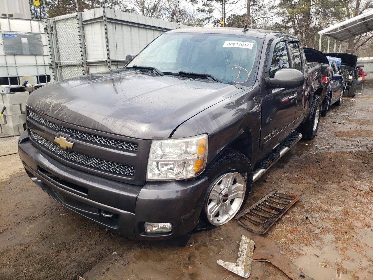 Photo 2 from auction – 2011 CHEVROLET SILVERADO with VIN 1GCRKSE33BZ362502