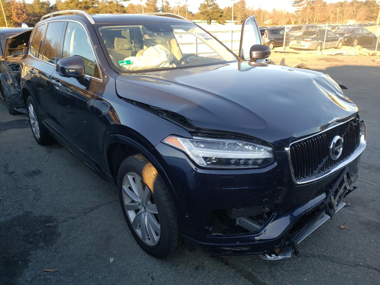 VOLVO XC90 T6 2016 with VIN YV4A22PK7G1069335 - Photo from auction