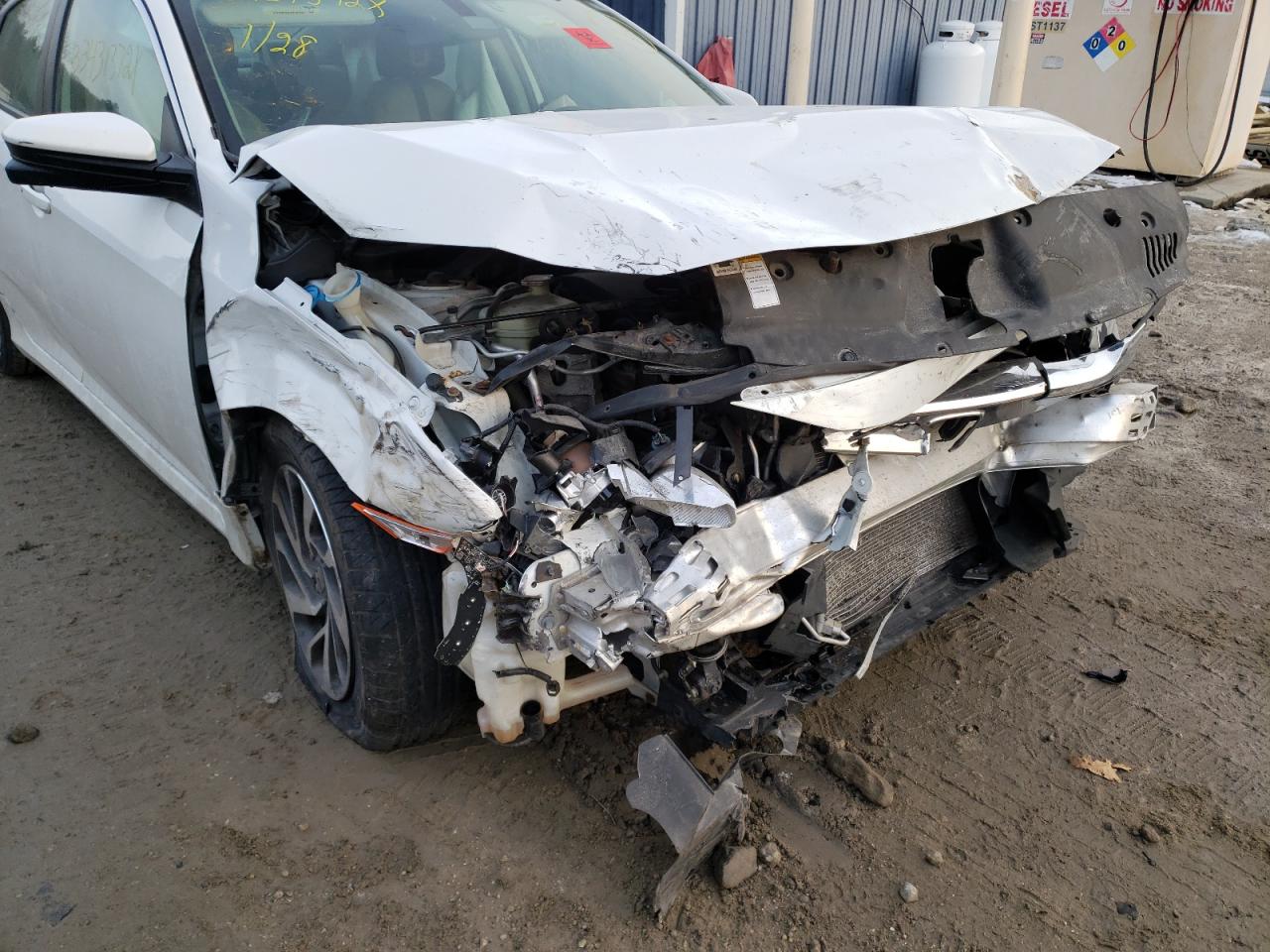 Photo 16 from auction – 2016 HONDA CIVIC EX with VIN 19XFC2F76GE201131