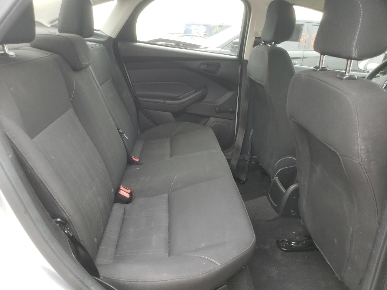 Photo 6 from auction – 2016 FORD FOCUS S with VIN 1FADP3E20GL215353