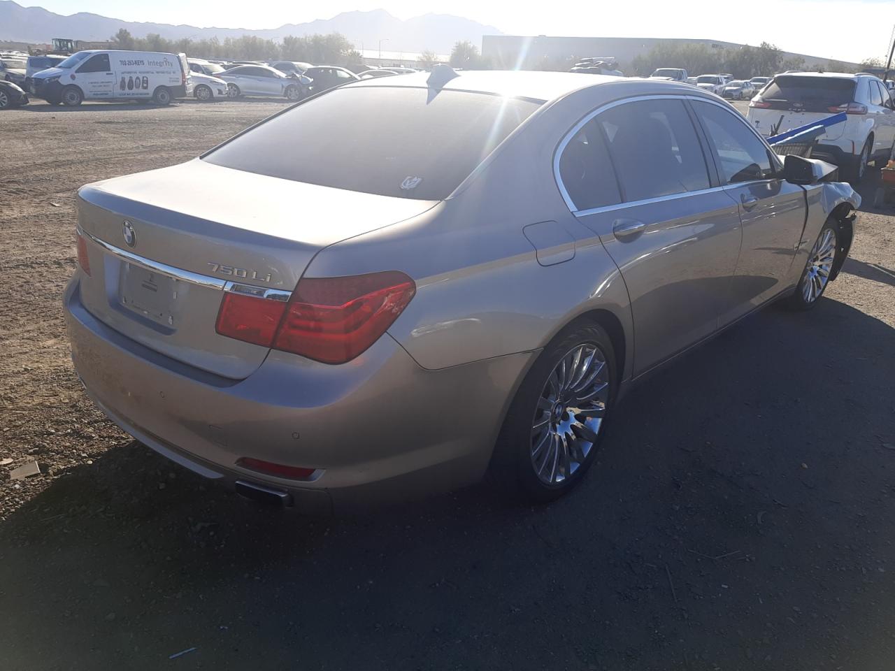 Photo 4 from auction – 2010 BMW 750 LI with VIN WBAKB8C59ACY62977