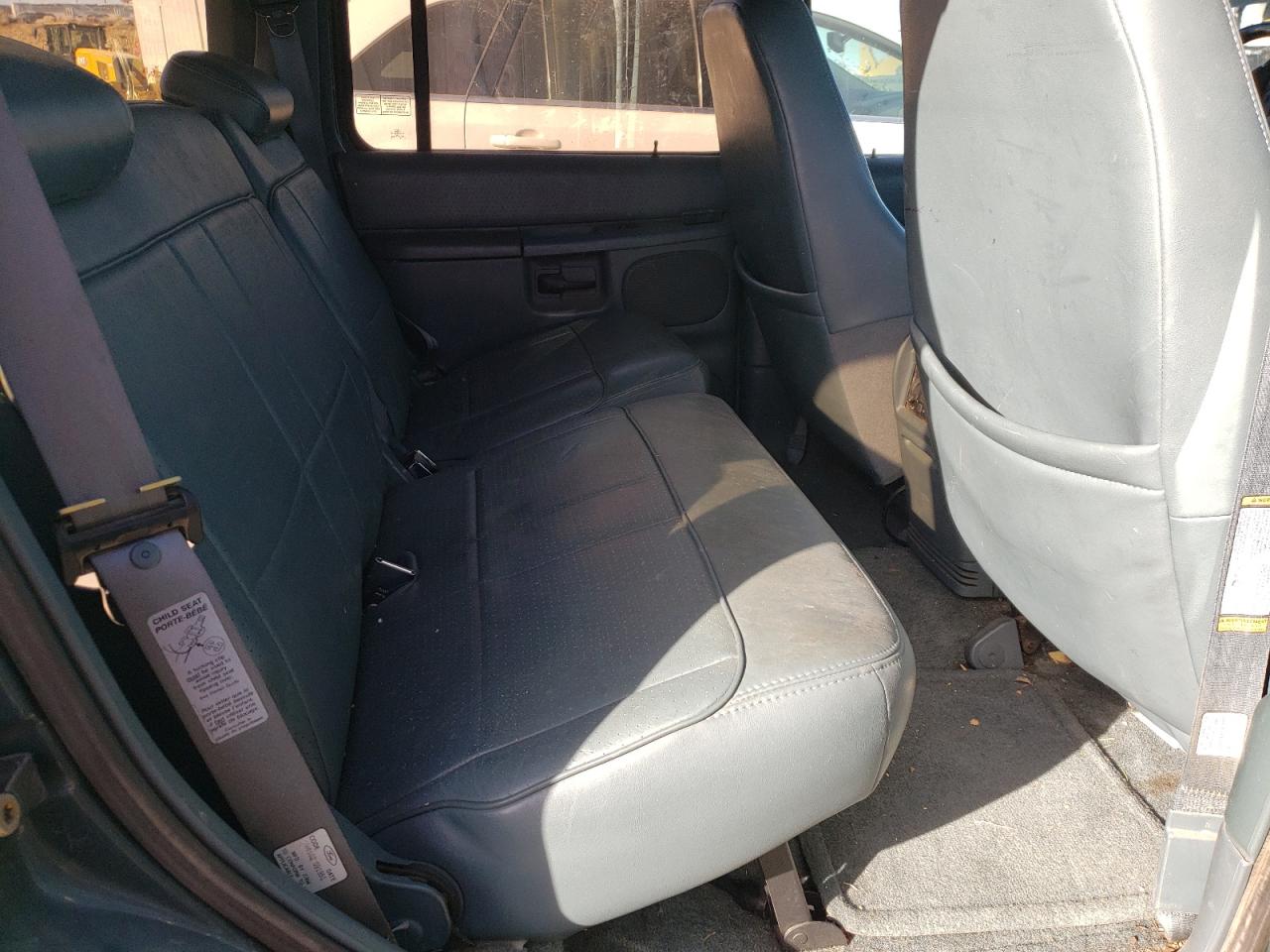 Photo 6 from auction – 1995 FORD EXPLORER with VIN 1FMDU34X1SZB07258
