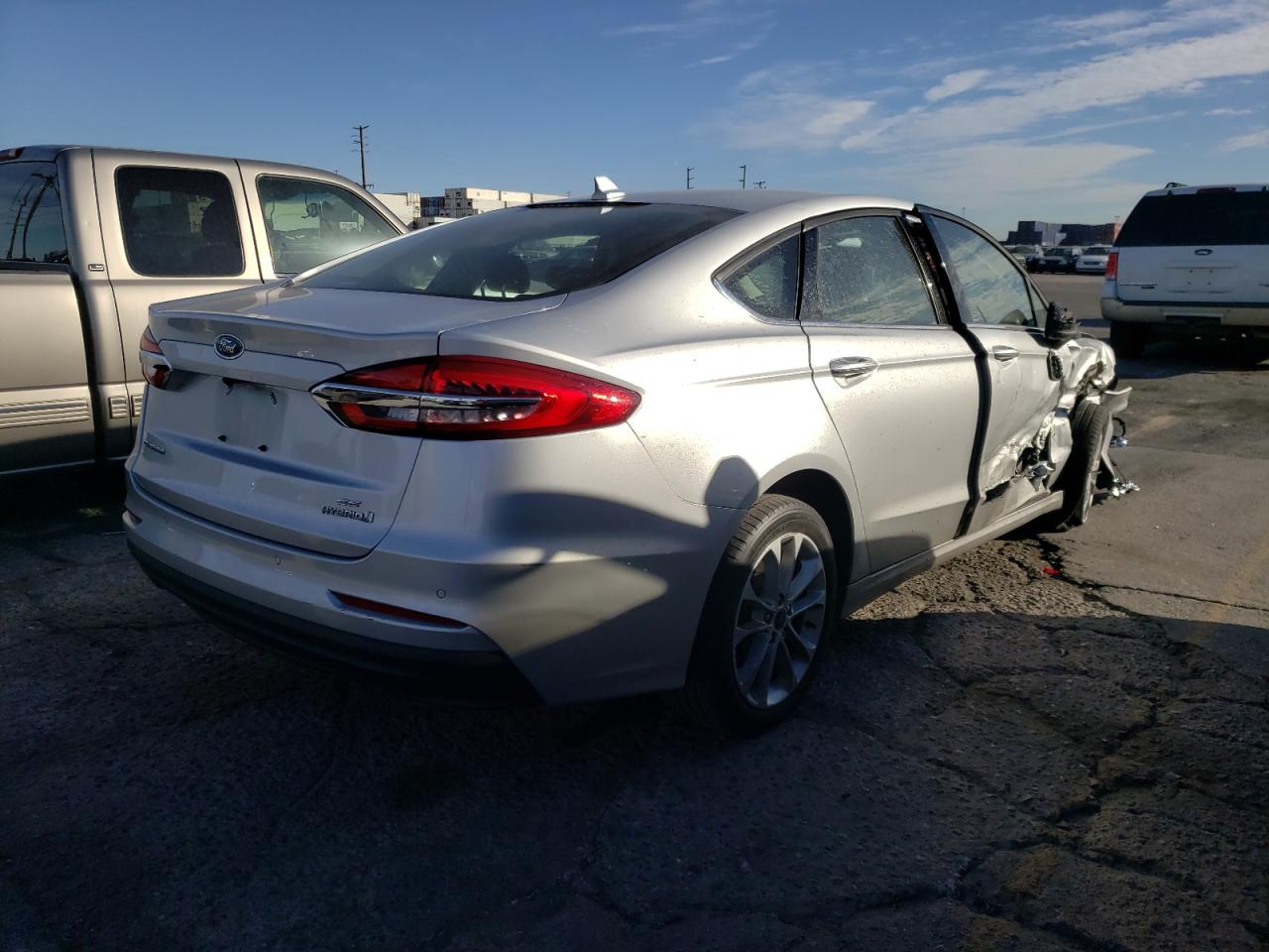 Photo 4 from auction – 2019 FORD FUSION SE with VIN 3FA6P0LU8KR174914