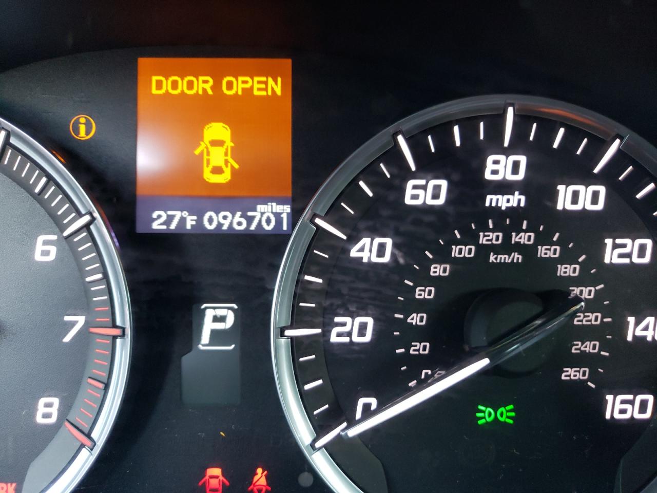 Photo 8 from auction – 2015 ACURA TLX with VIN 19UUB2F32FA004323