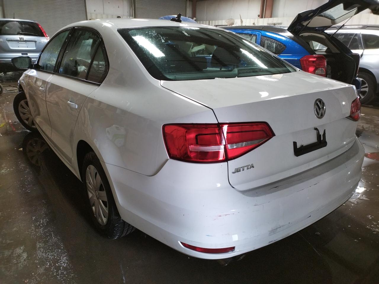 Photo 3 from auction – 2015 VOLKSWAGEN JETTA BASE with VIN 3VW2K7AJXFM287790