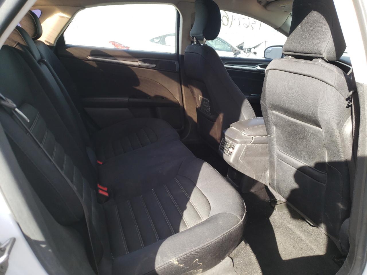 Photo 6 from auction – 2014 FORD FUSION SE with VIN 3FA6P0H71ER122838