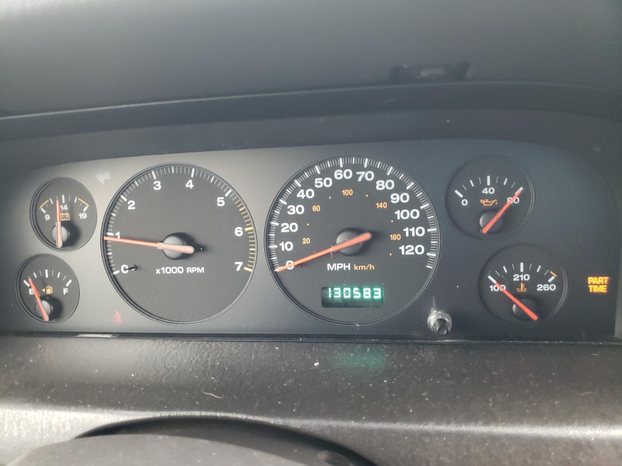 Photo 13 from auction – 2000 JEEP GRAND CHER with VIN 1J4GW48S2YC398617