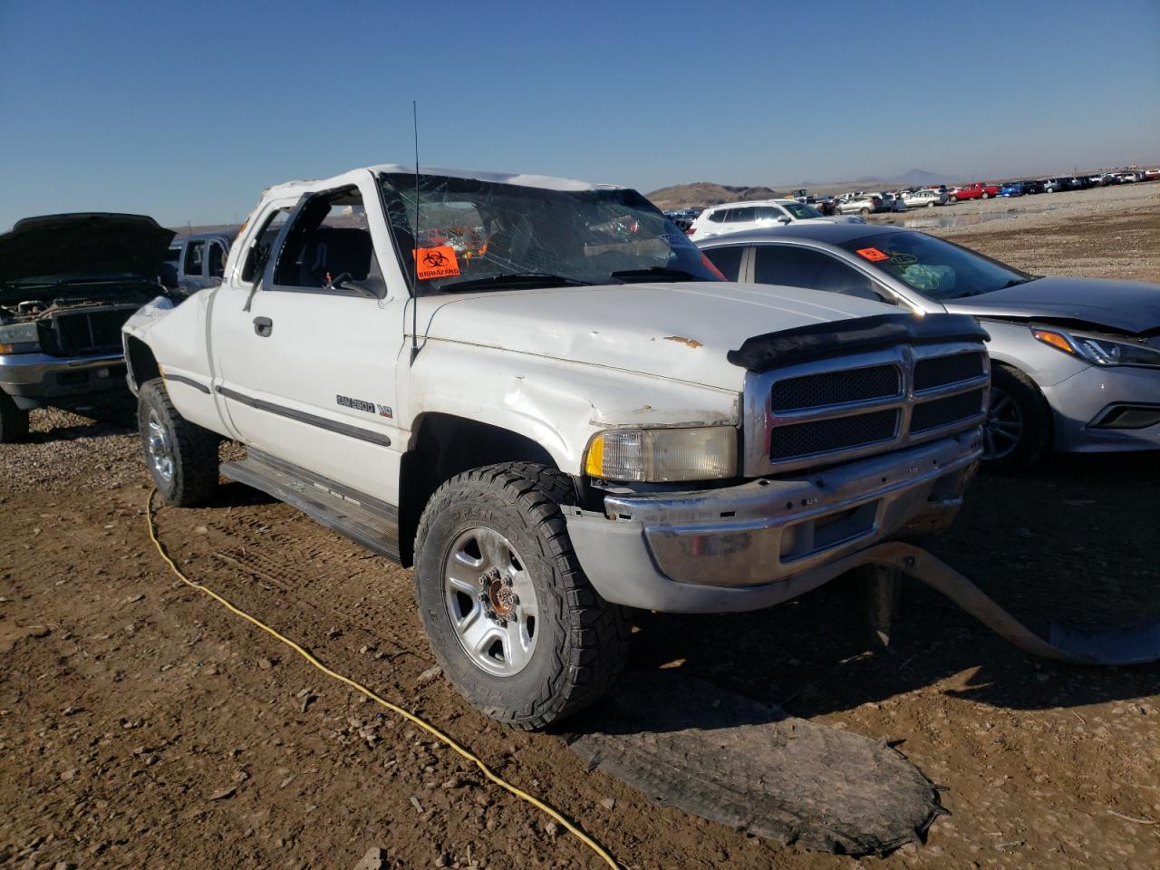 DODGE RAM 2500 1998 with VIN 1B7KF23W7WJ240975 - Photo from auction