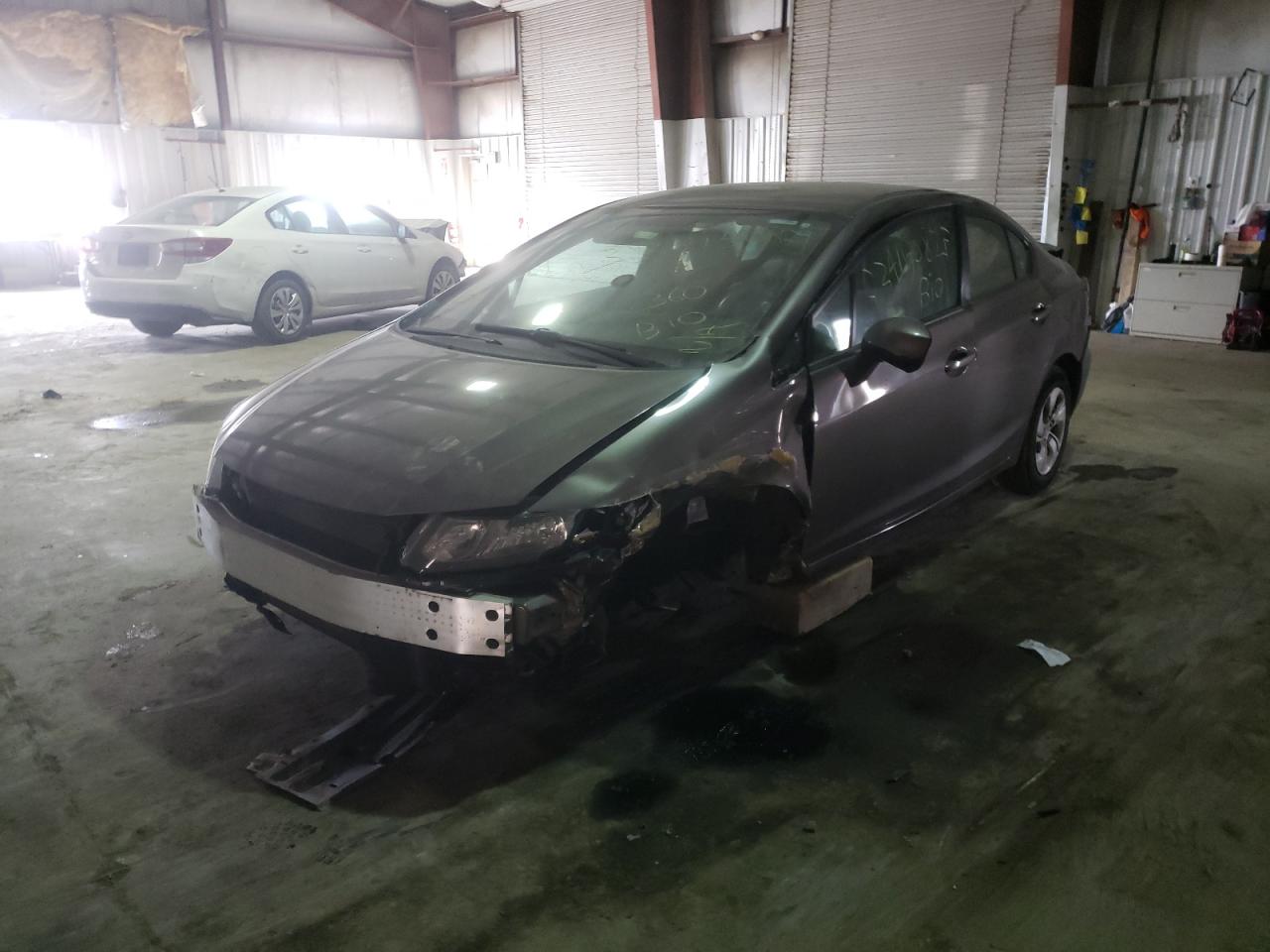 Photo 2 from auction – 2013 HONDA CIVIC LX with VIN 2HGFB2F59DH568916
