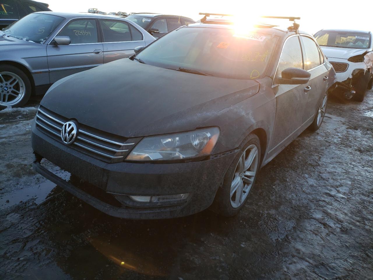 Photo 2 from auction – 2014 VOLKSWAGEN PASSAT SEL with VIN 1VWCT7A38EC015497