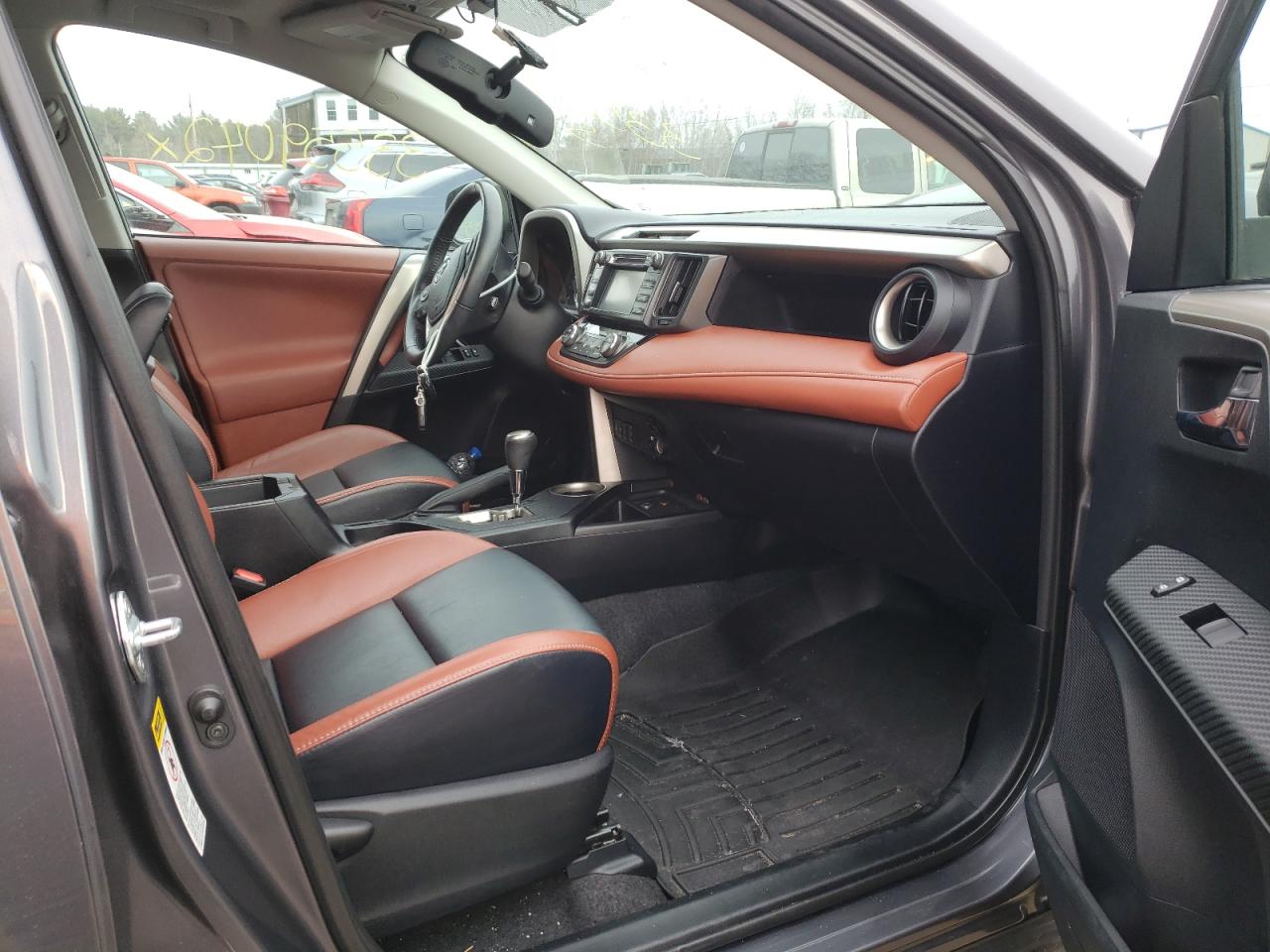 Photo 5 from auction – 2013 TOYOTA RAV4 LIMIT with VIN 2T3DFREV1DW120240