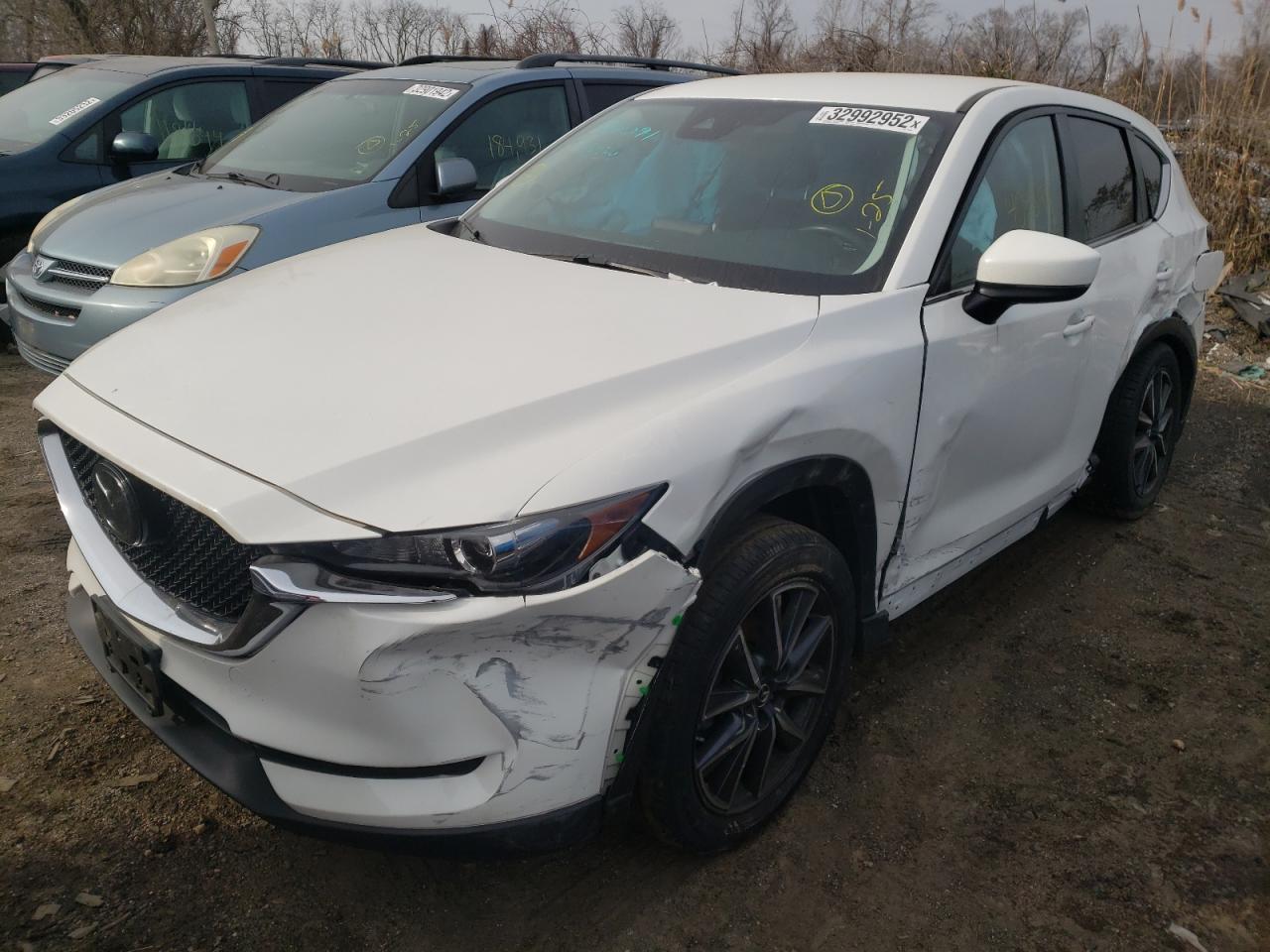 Photo 2 from auction – 2018 MAZDA CX-5 TOURI with VIN JM3KFBCM3J0353195