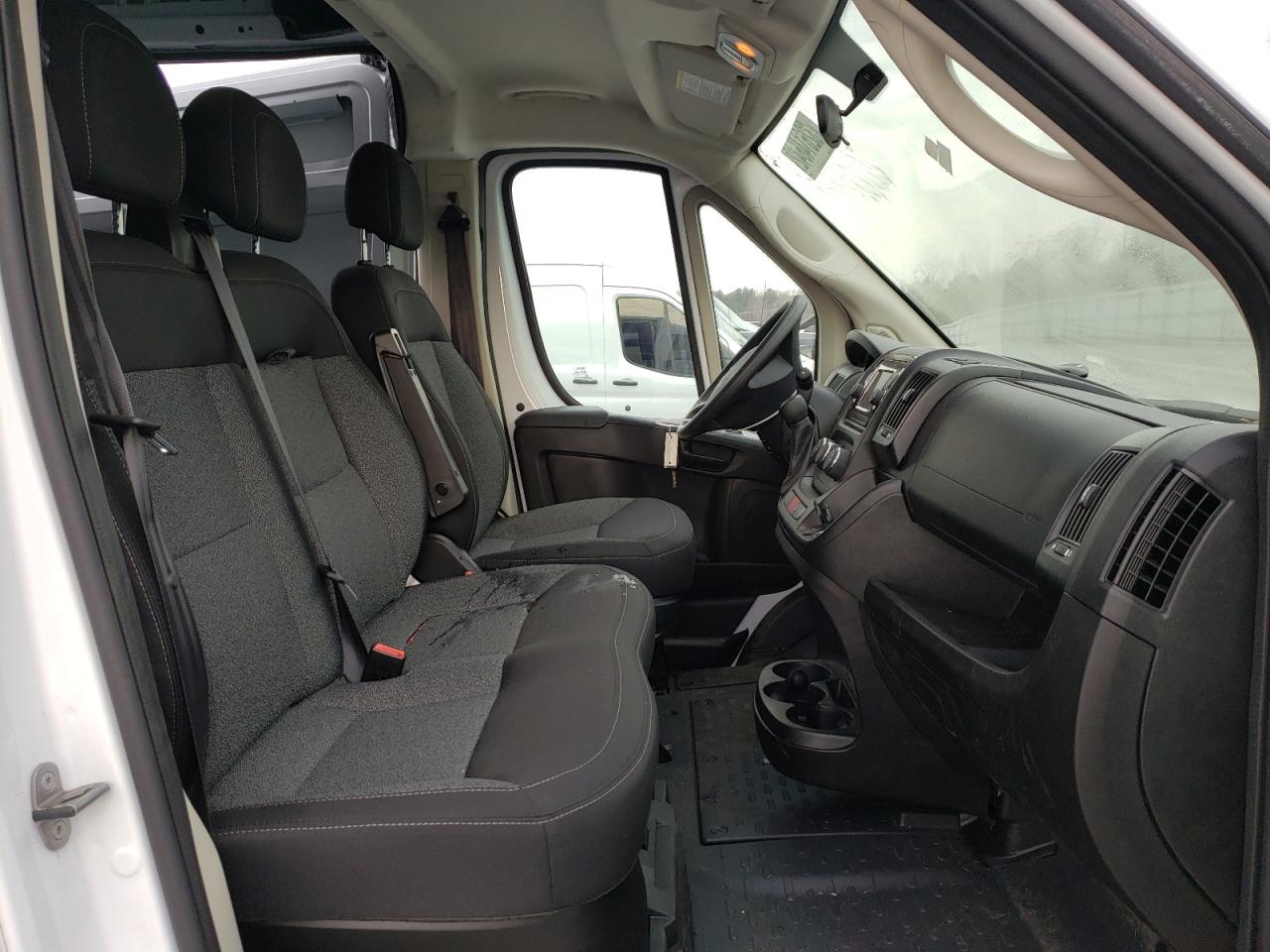 Photo 5 from auction – 2021 RAM PROMASTER with VIN 3C6LRVDG3ME583028