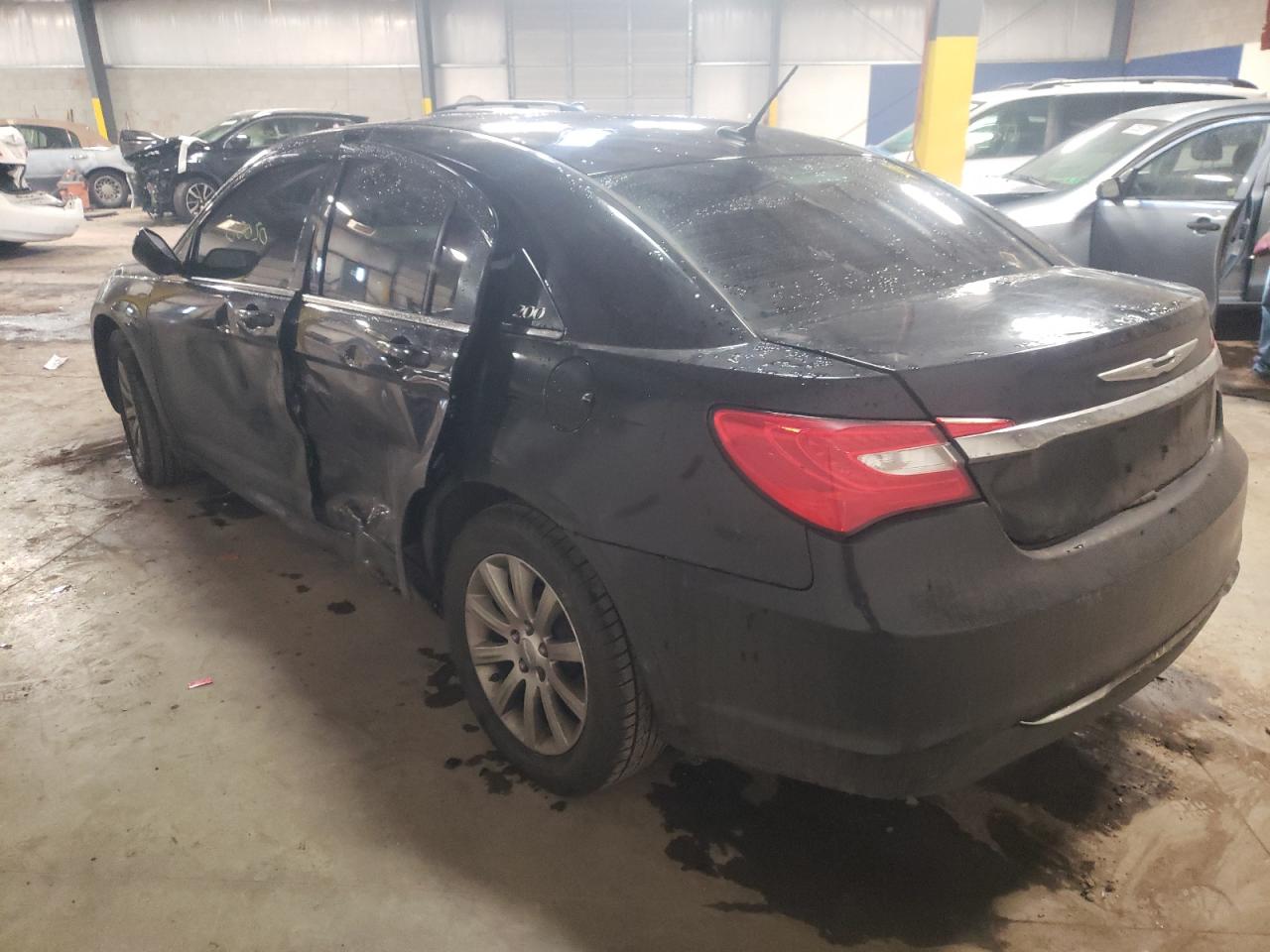 Photo 3 from auction – 2014 CHRYSLER 200 TOURIN with VIN 1C3CCBBB1EN186189