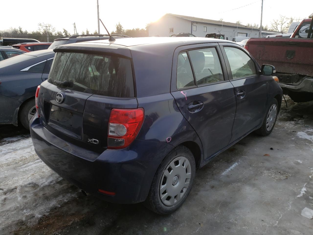 Photo 4 from auction – 2008 TOYOTA SCION XD with VIN JTKKU10418J028572