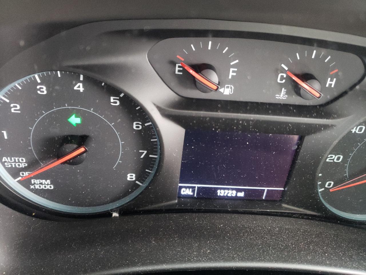 Photo 8 from auction – 2018 CHEVROLET EQUINOX LT with VIN 2GNAXJEV7J6329093