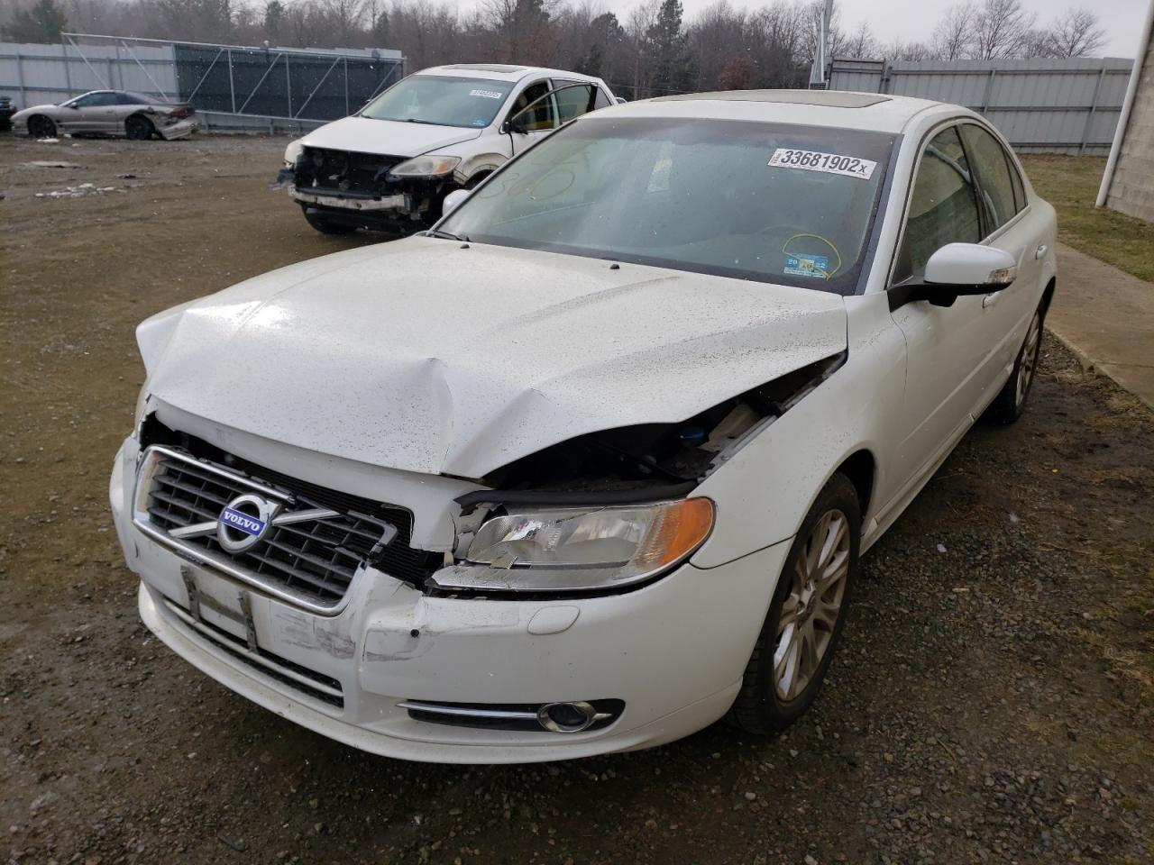 Photo 2 from auction – 2011 VOLVO S80 3.2 with VIN YV1940ASXB1136798