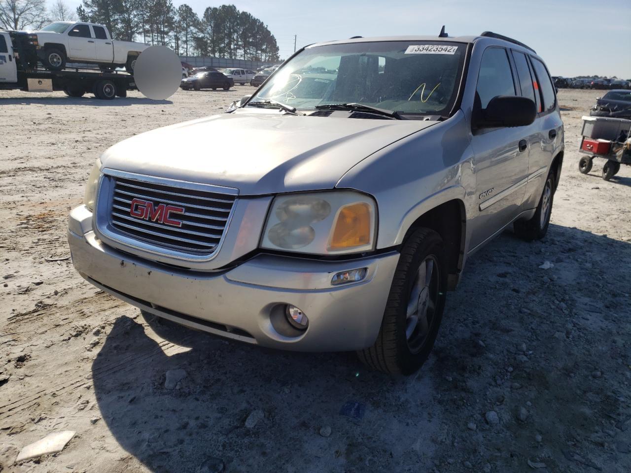 Photo 2 from auction – 2006 GMC ENVOY with VIN 1GKDS13S762325793