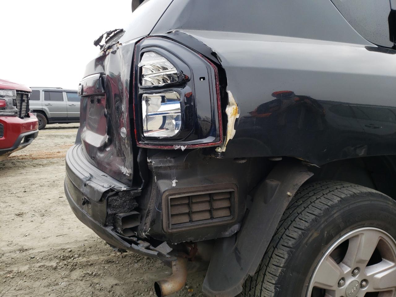 Photo 9 from auction – 2016 JEEP COMPASS LA with VIN 1C4NJCEA8GD769368