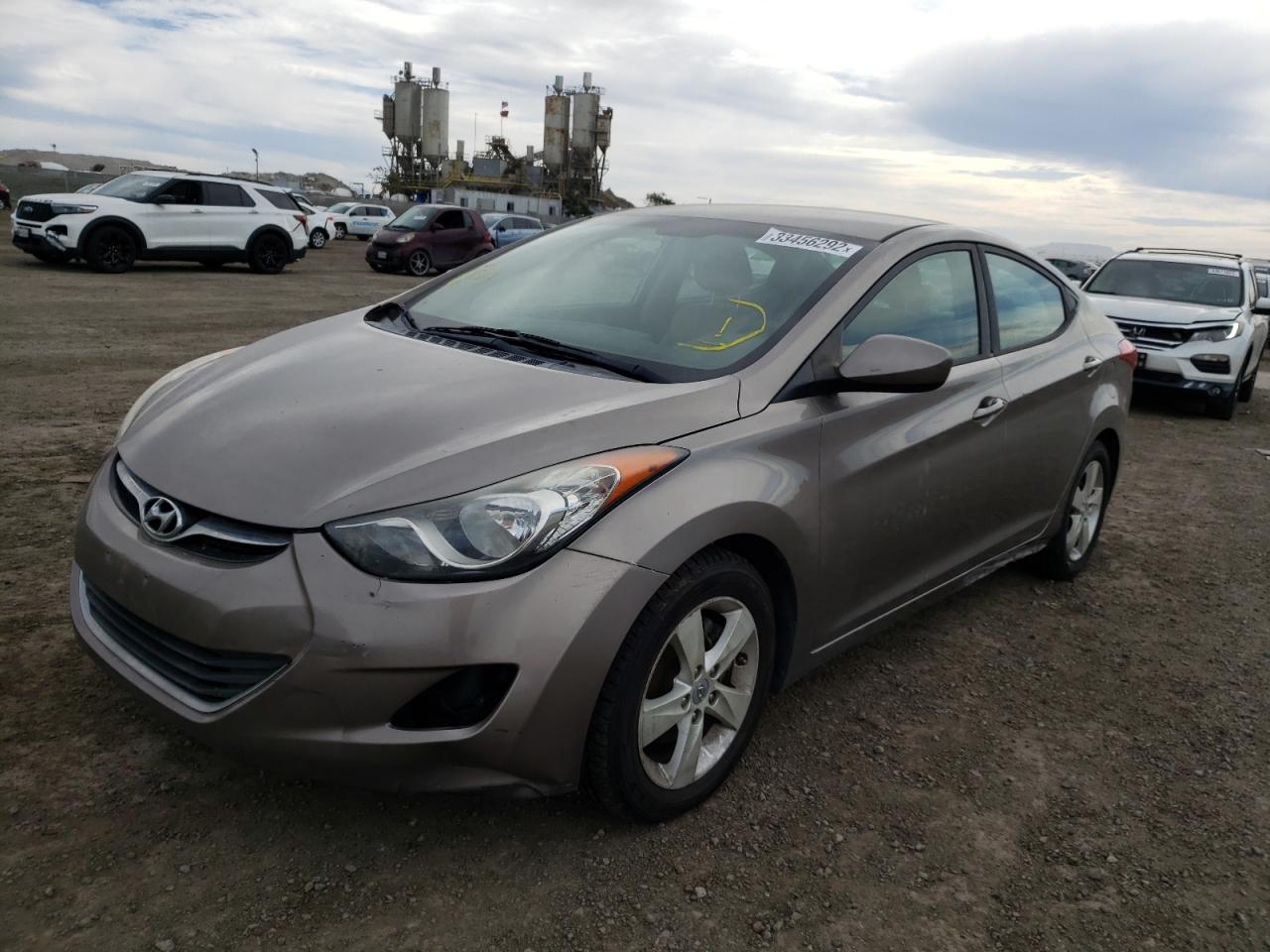 Photo 2 from auction – 2012 HYUNDAI ELANTRA GL with VIN 5NPDH4AE7CH094039