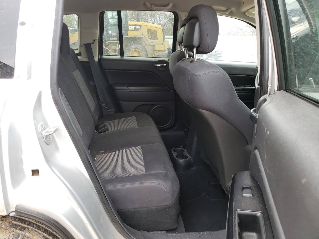Photo 6 from auction – 2011 JEEP COMPASS SP with VIN 1J4NT1FB9BD150576
