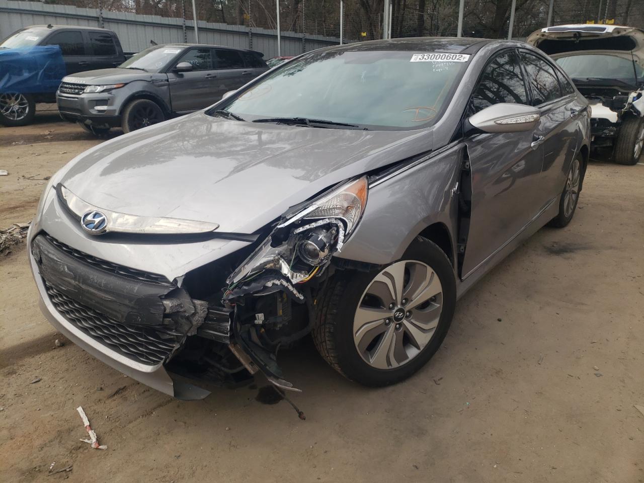 Photo 2 from auction – 2013 HYUNDAI SONATA HYB with VIN KMHEC4A49DA049716