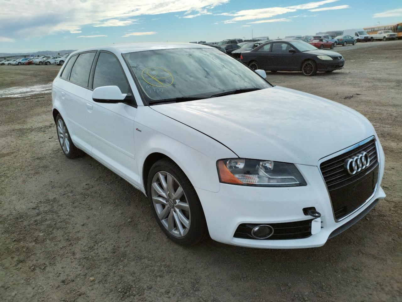 AUDI A3 PREMIUM 2011 with VIN WAUBJBFMXBA051365 - Photo from auction