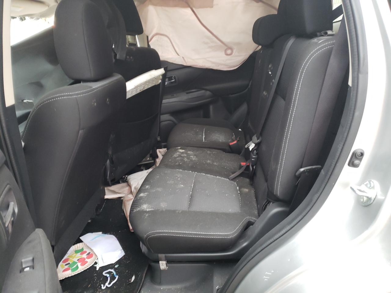 Photo 6 from auction – 2018 MITSUBISHI OUTLANDER with VIN JA4AZ3A35JZ058391