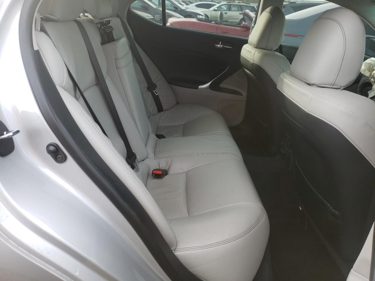 Photo 6 from auction – 2010 LEXUS IS 250 with VIN JTHCF5C29A5041297